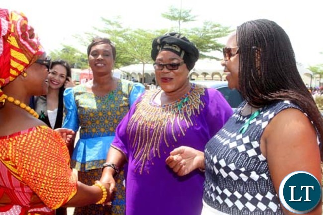 First Lady Esther Lungu with Former First Ladies Maureen Mwanawasa (R) and Vera Chiluba (C) on arrival at Northmead Primary School for the Commemoration of Global Handwashing Day in Lusaka on Wednesday,October 12,2016-Picture by THOMAS NSAMA