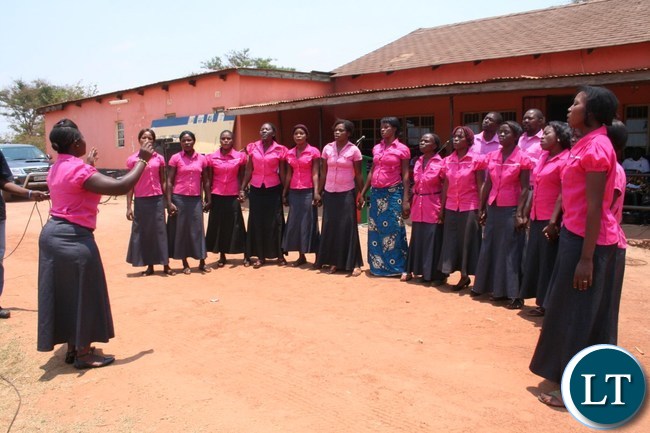 Solwezi’s Kyawama Catholic church St Peter’s main choir members singing during the National Day of Prayers and fasting at Youth Alive grounds in Solwezi on Tuesday. Picture by BETRAM KAOMA /ZANIS Solwezi’s Kyawama Catholic church St Peter’s main choir members singing during the National Day of Prayers and fasting at Youth Alive grounds in Solwezi on Tuesday. Picture by BETRAM KAOMA /ZANIS