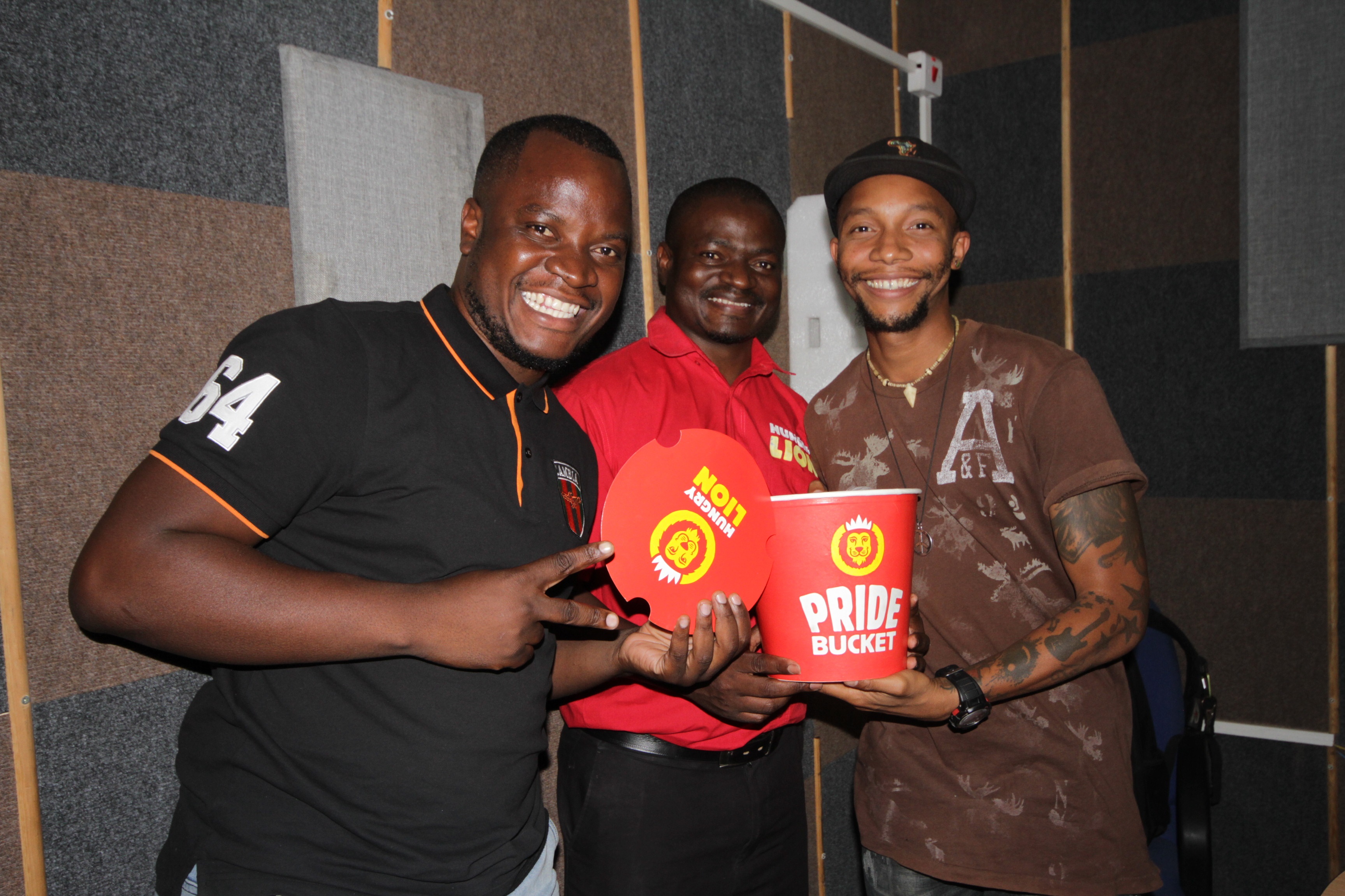 DJ Pzee and Taffy host the Midday Express on Hot FM and joined Hungry Lion for a meal. Picture - KPR Consulting