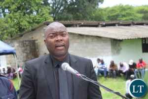 Copperbelt Minister Bowman Lusambo making his remarks at the funeral late Ben Kapita