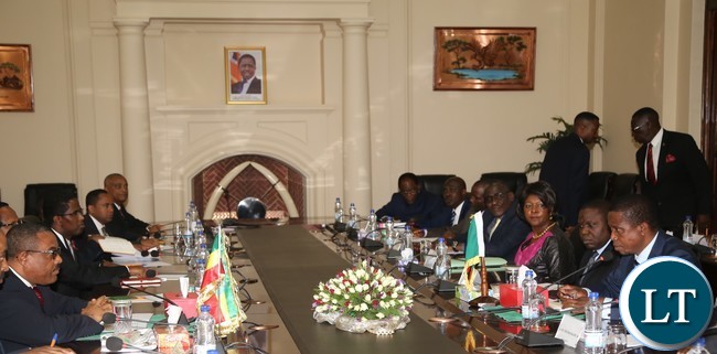 President Edgar Lungu and his delegation (r) in a meeting t with His Ethiopian Counterpart Prime Minister Hailemariam Dessalagn and his delegation at State House during the meeting