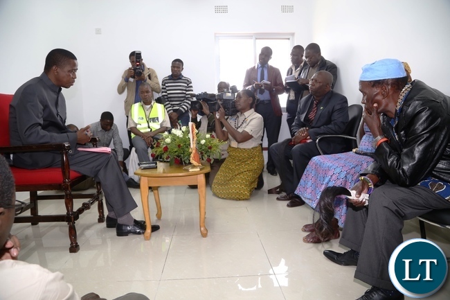 President Edgar Lungu speaking to Chief Chimuka (third from r), Chieftiness Mungule(c) and Chief Liteta (r) shortly before Commissioning the Katuba Toll Plaza in Katuba President Edgar Lungu speaking to Chief Chimuka (third from r), Chieftiness Mungule(c) and Chief Liteta (r) shortly before Commissioning the Katuba Toll Plaza in Katuba