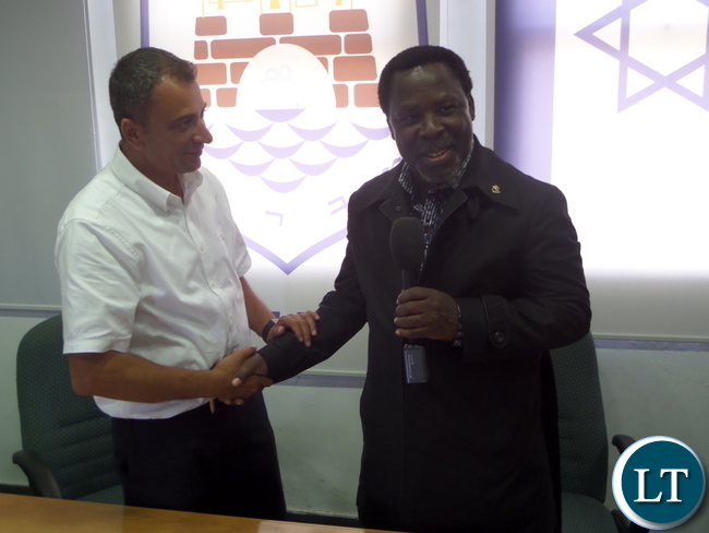 TB-Joshua-With-Mayor-Of-Jordan-Valley-Idan-Grinbaum
