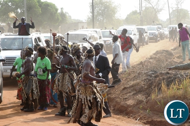 Paramount chief mpezeni with his impis arrive at the main arena to attend the umutom boko ceremony in mwansabombwe