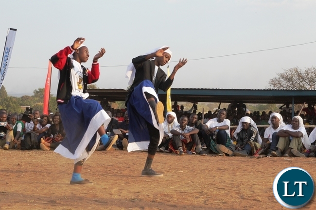 Princess kanyanta and prince kanyembo performing the umutomboko dance during umutomboko ceremony in mwansabombwe