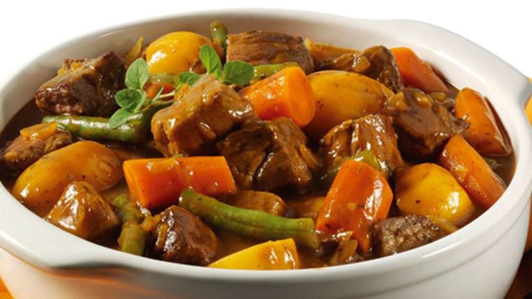 In The Kitchen with Kanta: Slow cooked beef stew