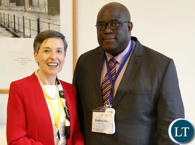 Delia Ferreira Rubio with Reuben Lifuka