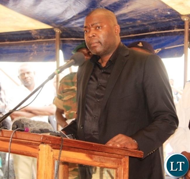 Copperbelt Province Minister, Bowman Lusambo, addresses mourners at the burial of former Cabinet Minister in Kenneth Kaunda’s government, Cosmas Chibamba at Nakatungu Farm in Mpongwe District on Friday. Picture by TISA BANDA-NKHOMA/ZANIS.