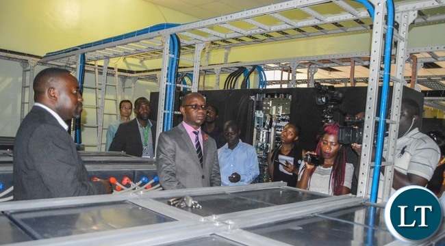 Zamtel Acting Chief Technical Officer Freelance Bwalya explains to Journalists details of the ongoing upgrade and modernisation of the Zamtel network during a media tour on Tuesday, November 2017 Zamtel Acting Chief Technical Officer Freelance Bwalya explains to Journalists details of the ongoing upgrade and modernisation of the Zamtel network during a media tour on Tuesday, November 2017