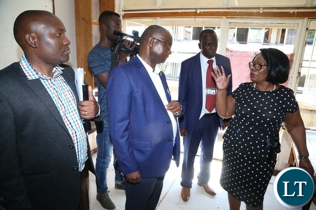 Minister of High Education Prof. Nkandu Luo inspecting the room at one of the hostel at UNZA