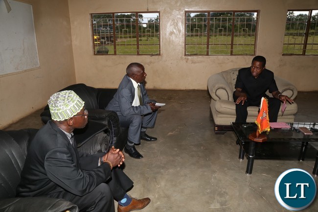 President Edgar Lungu talks to Chief Chundaponde and Chief Mpumba of Lavushimana District in Mpika