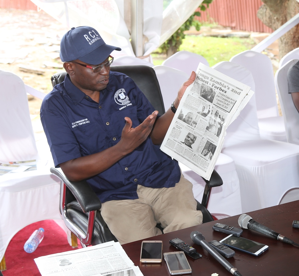 Special Assistant to the President for Press and Public Relations Amos Chanda speaking to journalists on the fake story in one of the daily news papers