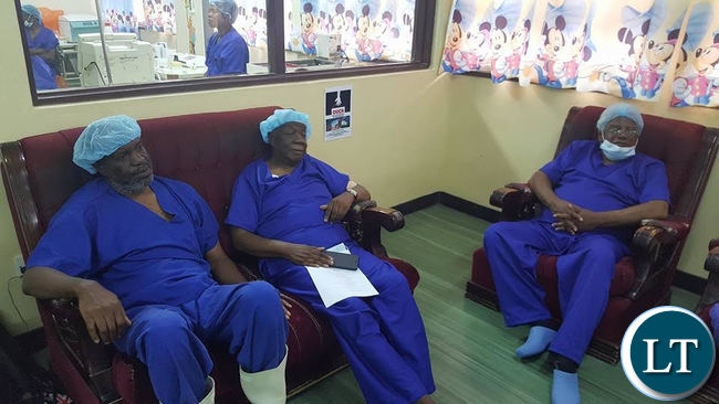Surgeons at UTH during the operation