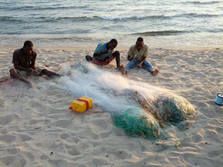 Villagers attack govt offices after arrest of fishermen