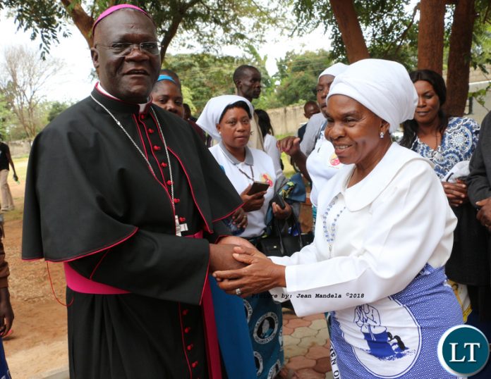 Bishop Dr Alick Banda with Soli people senior chieftainess Nkomesha Mukamambo II.