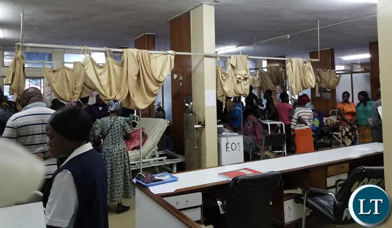 Over crowing at UTH during visiting hours