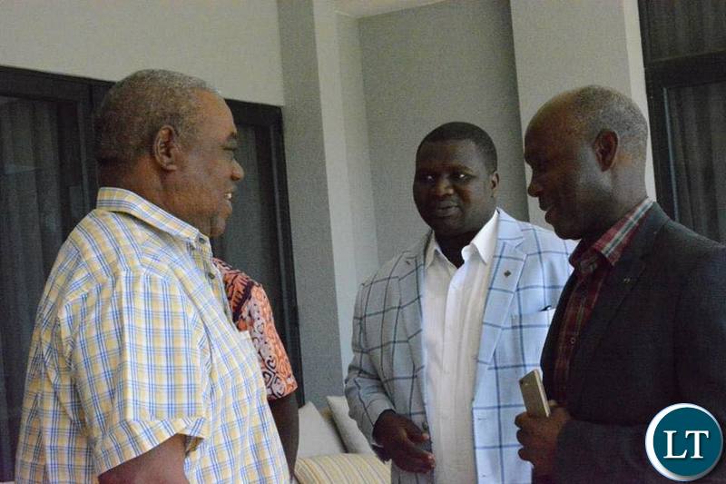 Former President Rupiah Banda meeting with ZCID team