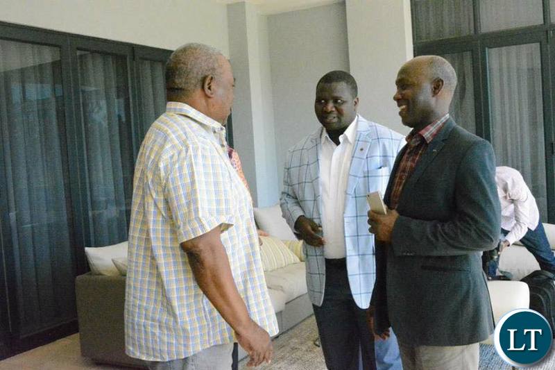 Former President Rupiah Banda meeting with ZCID team