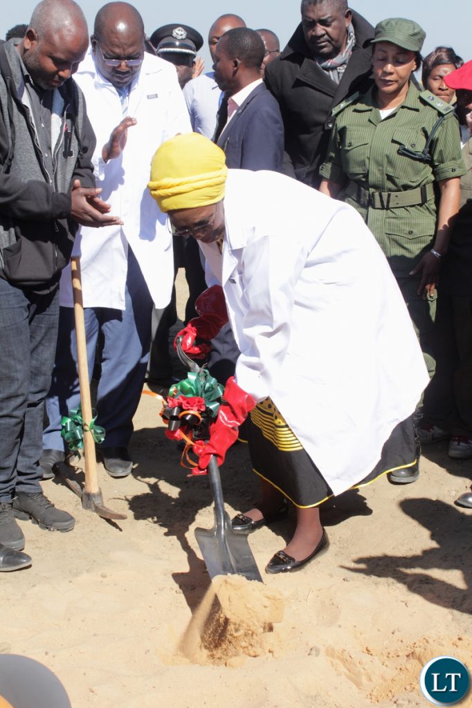 Vice President Inonge Wina (c) during the ground breaking ceremony for the proposed construction site of Lealui Mini Hospital in Mongu