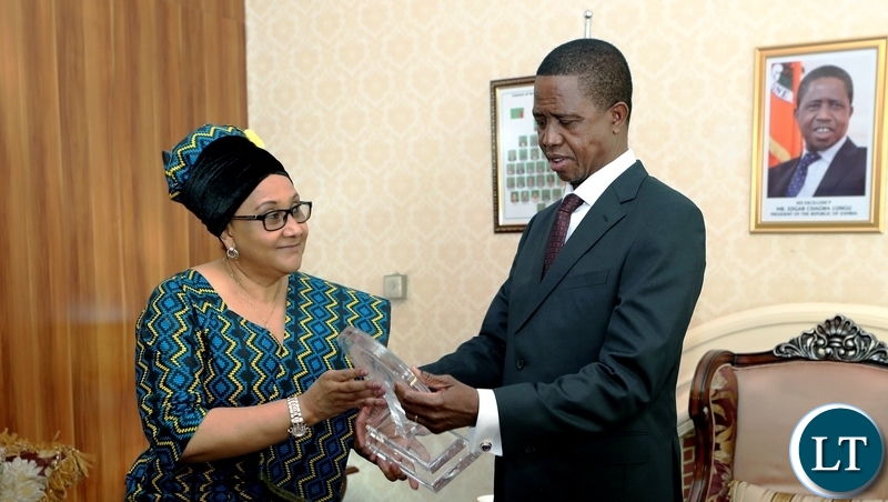 President Edgar Chagwa Lungu posing for a photograph with SADC Executive Secretary, Dr Stergomena Lawrence Tax after a meeting at State House on Friday, August 3,2018 . The President is the incoming Chairman for the SADC Organ Troika on Politics, Security and Defence. PICTURE BY EDDIE MWANALEZA/STATE HOUSE ©2018