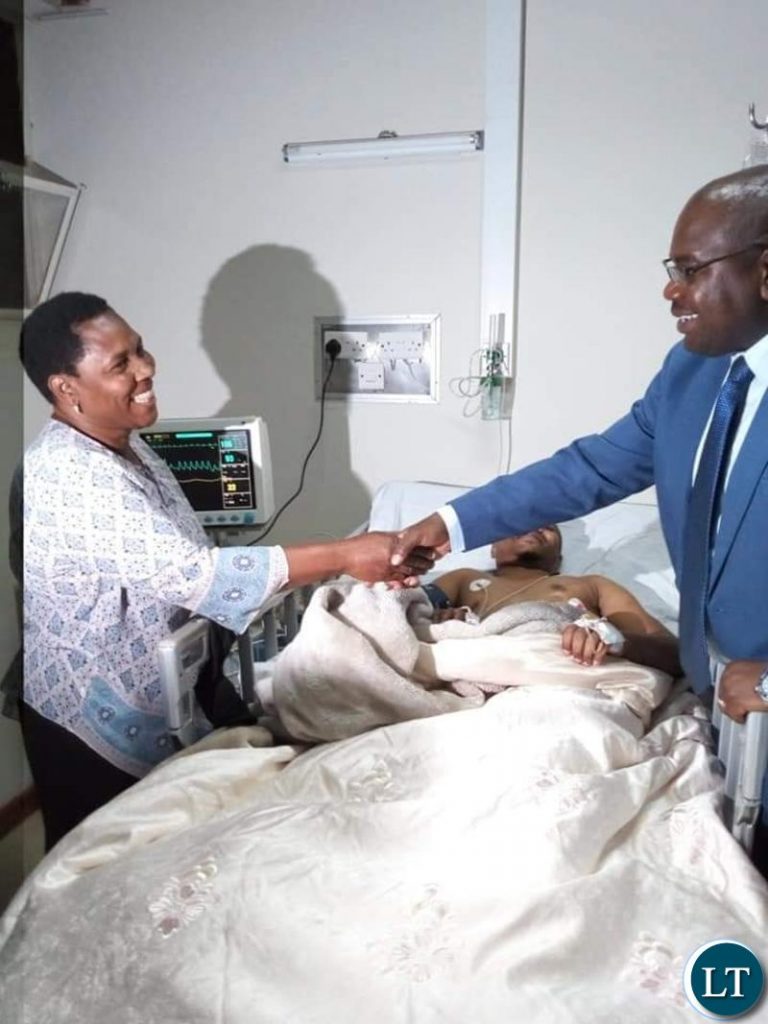 Minister of Health visiting the Patient who underwent the first Kidney transplant at UTH