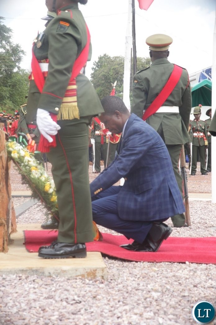 president Edgar Lungu laying a wreath during the centenary commemoration end of first world war in Mbala