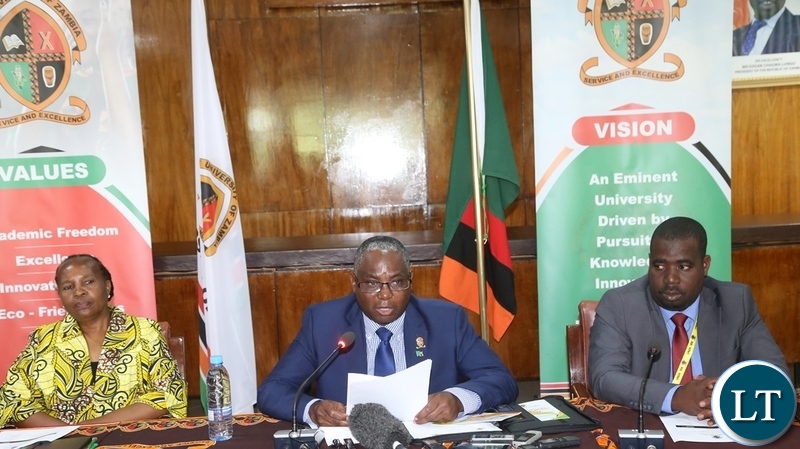 UNZA Vice Chancellor Luke Mumba flanked by Deputy Vice Chancellor Enala Mwase (l) and UNZA Registrar Wamundila Sitali speaking during media brief at UNZA