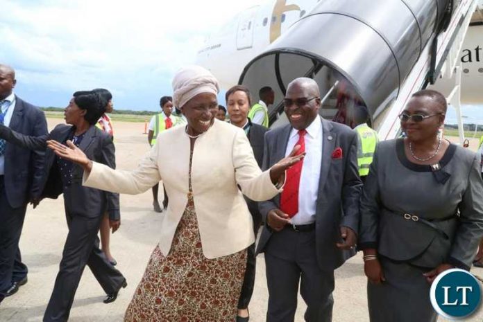 Vice President Inonge Wina on arrival from India at Kenneth Kaunda International Airport in Lusaka on February 14, 2019. Pictures by Lloyd Sibajene ZANIS Vice President Inonge Wina on arrival from India at Kenneth Kaunda International Airport in Lusaka on February 14, 2019. Pictures by Lloyd Sibajene ZANIS