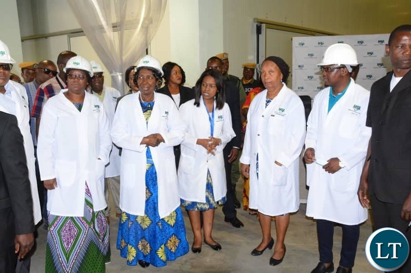 Honour the Vice President Madam Inonge Wina this morning despatched off medical supplies to cyclone hit countries - Malawi, Mozambique and Zimbabwe.