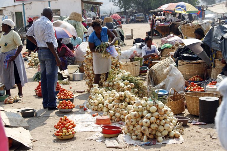 Kasama street vendors removed