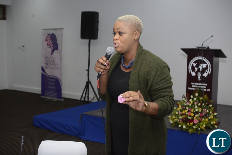 Elizabeth Malama at the Kupes Young Womens Network sharing talking about the Chic Cup. - Picture by Andrew-Knox Kaniki/SUMA SYSTEMS.