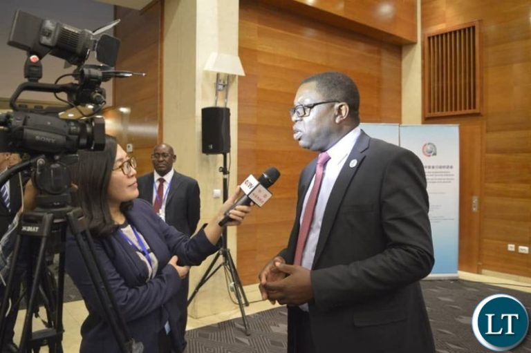 Former Foreign Affairs Minister and Ex-Treasury Secretary to Open Defence in February