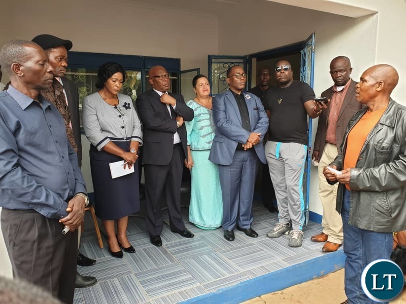 MMD Leadership Receiving Petitions