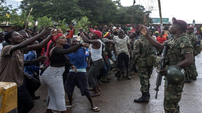 Malawi top court annuls presidential election results