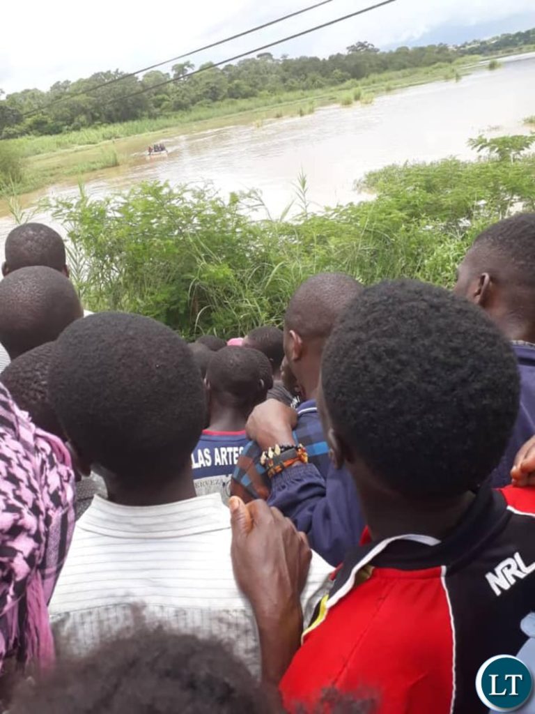 11 people killed as car plunges into Lundazi river