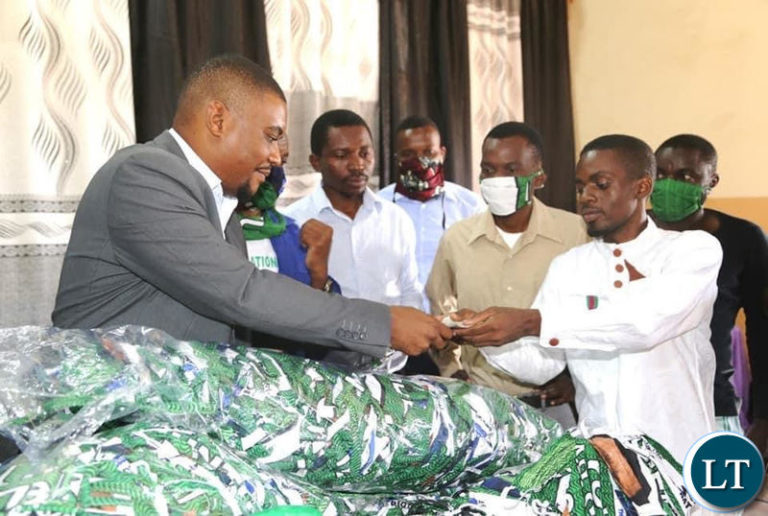 PF Secretariat Distances itself from the Party’s Branded Face Masks