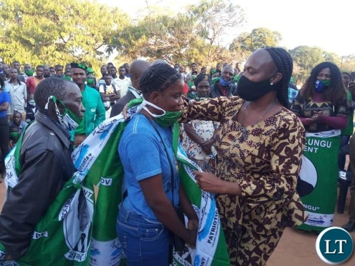 Mumbi Phiri receiving over 850 defectors in Kabompo district