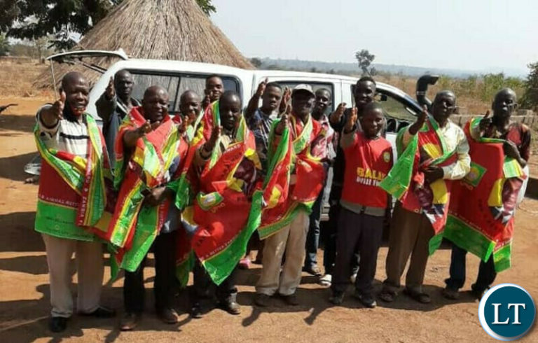 Bishop John  Mambo Accused of Being an Opposition UPND Member after Pictures Emerge