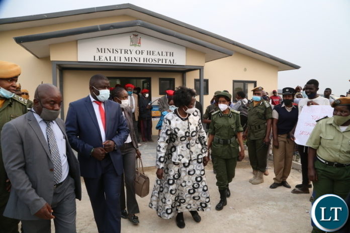 Vice President Inonge Wina officially commissionined the Lealui Mini hospital in Lealui western province