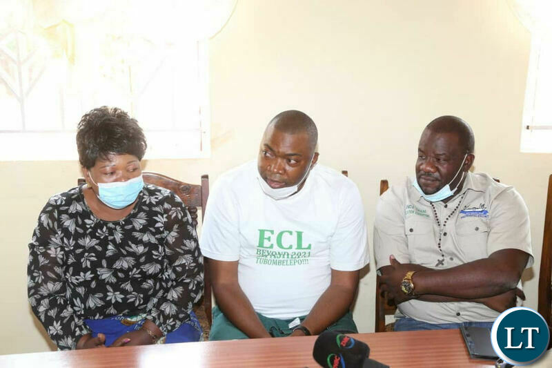 PF Copperbelt Mobilisation Chairman Bowman Lusambo flanked by his team Members when they paid a courtesy call on Chief Lumpuma at his palace on Saturday.