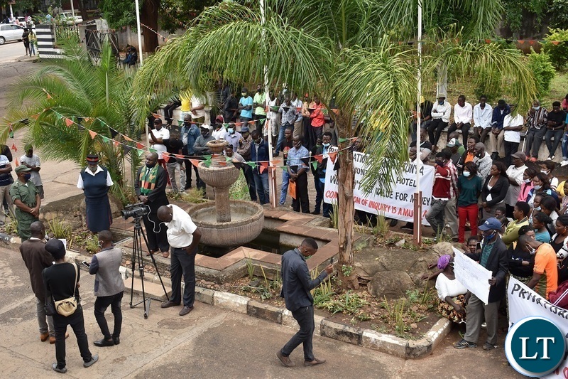 Former Intercontinental Hotel, Zambezi Sawmills, Rainbow Lodge and Eagles Travel employees marching to present petitions to Southern Province Minister Edify Hamukale in solidarity with those calling for a commission of inquiry into the privatisation process. Picture by KELVIN MUDENDA