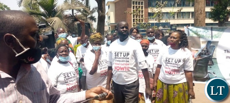 Some of the Residents affected by Privatisation at the Provincial Minister's Office