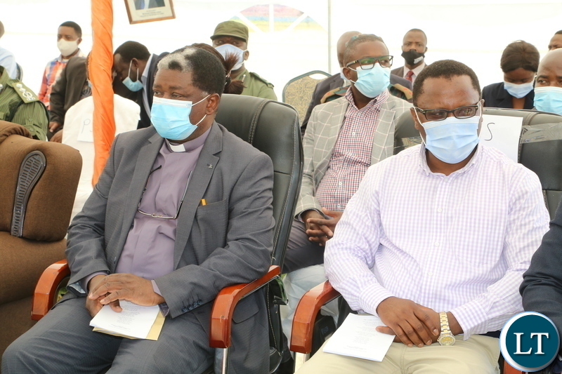Religous Affairs Permanent Secretary Haword Sikwela and DMMU National Coordinator Chanda Kabwe follow the proceeding during the National day of prayer theme: Zambia seeks God's intervation for sustained national unity, peace and prosperity in Chipata October 18, 2020. Picture by ROYD SIBAJENE/ZANIS