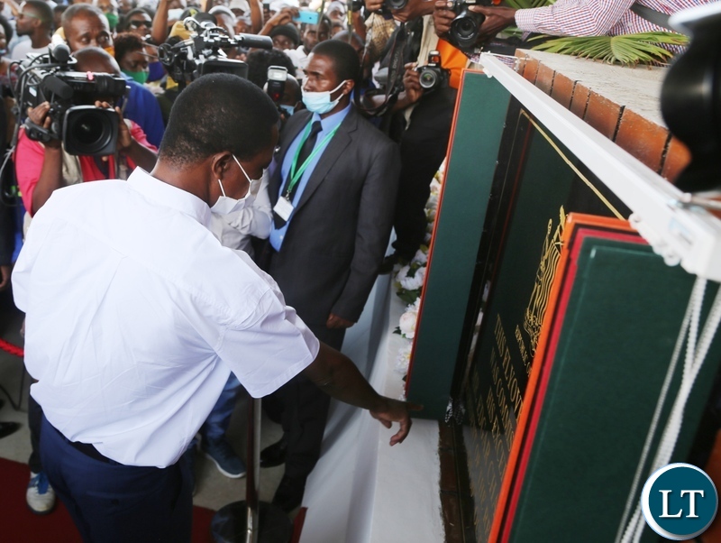 President Edgar Lungu unveils the plague during the official commissioning of Arcades fly-over Bridge in Lusaka. Picture by SUNDAY BWALYA/ZANIS