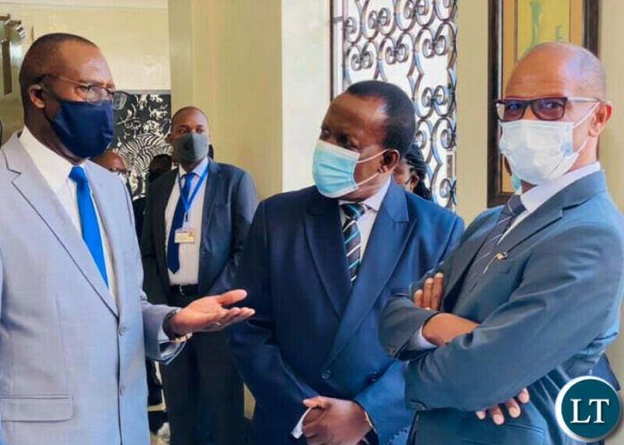 From right to left: Bank of Zambia Governor Christopher Mphanza Mvunga, Electoral Commission of Zambia Chairperson Esau Chulu, Finance Minister Dr Bwalya Ng’andu after the swearing-in ceremony at State House today Tuesday, 6 October, 2020 From right to left: Bank of Zambia Governor Christopher Mphanza Mvunga, Electoral Commission of Zambia Chairperson Esau Chulu, Finance Minister Dr Bwalya Ng’andu after the swearing-in ceremony at State House today Tuesday, 6 October, 2020