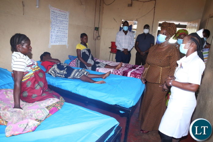 First Lady Esther Lungu during a tour of Kasamanda Rural Health Centre Nurse-In-charge Judith Kamwandi during the Outreach Programme in Mambwe District, Eastern Province on Friday, November 6,2020-Pictures by THOMAS NSAMA First Lady Esther Lungu during a tour of Kasamanda Rural Health Centre Nurse-In-charge Judith Kamwandi during the Outreach Programme in Mambwe District, Eastern Province on Friday, November 6,2020-Pictures by THOMAS NSAMA