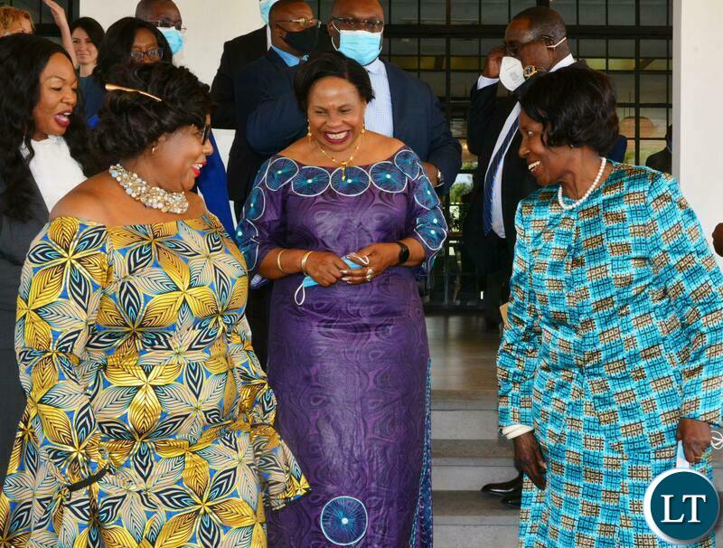 Vice-President Inonge Wina in a conversation with Minister of Information ,Publicity and information of Zimbabwe, Monica Mutsvangwa(M) during the World Communication Forum -Africa in Lusaka. Looking on is Minister of Information, Dora Siliya
