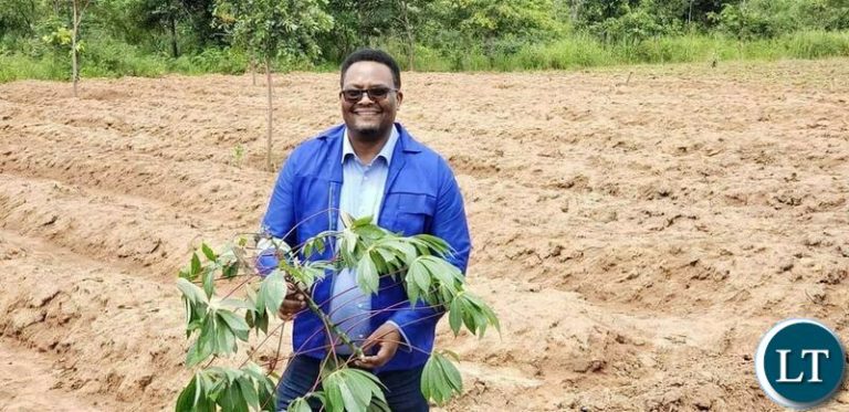 Emmanuel Mwamba launches cassava growing project in Senior Chief Mwamba’s Chiefdom in Kasama district