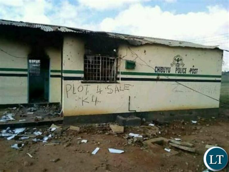 Suspect commits suicide in police custody