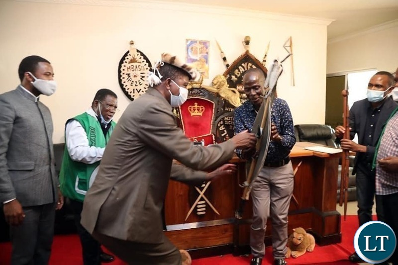 President Lungu and Chief Mpezeni exchange Gifts